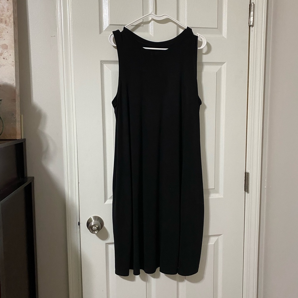 Lady’s black dress